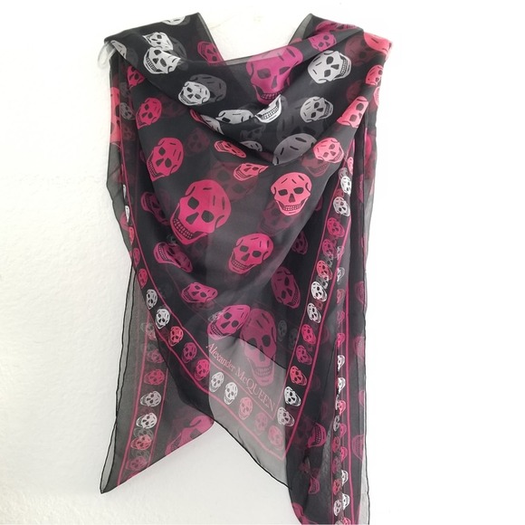Alexander McQueen Skull Silk Large Scarf Black Red - Picture 2 of 6